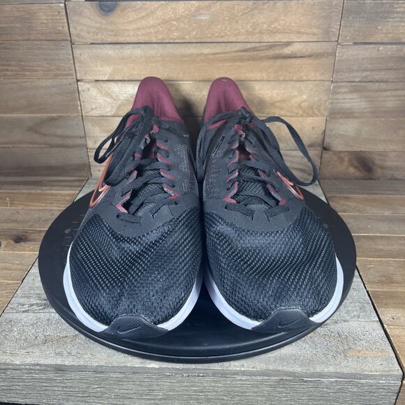 Nike Womens Size 12 WIDE Downshifter 11 Running Black Lace Up Athletic Shoes - Picture 2 of 10